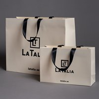 Bolsas de Compra de Papel de Arte de Lujo al por Mayor con Impresión de Logotipo Personalizado, Reciclables para Empaque de Ropa y Zapatos