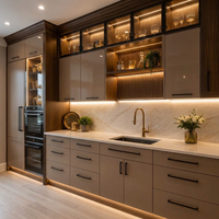 Ensemble complet d'armoires de cuisine modulaires modernes en bois massif RTA avec rangement de garde-manger écologique, étanche et plat
