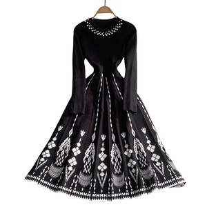 In Stock Black Long Sleeve Maxi Dress UK Chiffon Pleated Hijab Style |  Alibaba.com