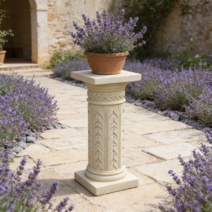 Socle en résine feuille d'acanthe - Finition effet pierre crème, support colonne orné pour jardin méditerranéen et décoration de mariage - Product Image 2