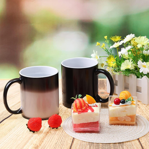 Tùy chỉnh in ấn 11oz trống ma thuật Mug thăng hoa màu sắc thay đổi Mug thực phẩm cầm tay lớp màu đen ma thuật Cốc gốm - Product Image 5