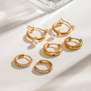 J & D 18K Gouden Plaat Rvs Parel En Witte Zirkoon Oorringen Drie Paar Elegante Set