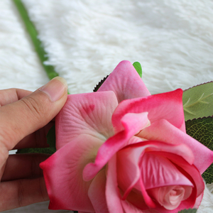 Rosa <span class=keywords><strong>de</strong></span> Terciopelo, Flor Artificial, Rosa <span class=keywords><strong>de</strong></span> <span class=keywords><strong>Esquina</strong></span>, Decoración para el Hogar y Restaurantes, Materiales Florales <span class=keywords><strong>de</strong></span> Seda, Fabricante Directo, Ramo <span class=keywords><strong>de</strong></span> Mano - Product Image 2