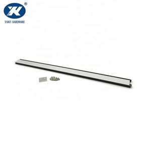 Guarnizione Inferiore <span class=keywords><strong>per</strong></span> Porte <span class=keywords><strong>a</strong></span> Caduta Automatica in Alluminio Montata in Superficie, Isolante Acustico e Impermeabile - Product Image 2