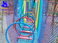 Équipement de parc d'attractions commercial robuste en plastique et acier pour aire de jeux d'aventure pour enfants