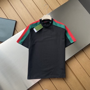 Camiseta de manga corta de lujo para hombre, estilo diseñador, a rayas, tejida, informal, 100% algodón, vintage, Gucci. - Product Image 2