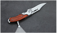 Outil de chasse de survie tactique, fabricant personnalisé, manche en bois, couteau pliant Portable d'extérieur avec LED, Offre Spéciale
