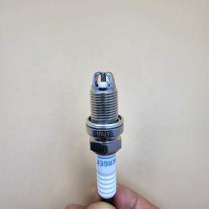 Araba parçaları motor bujileri (2288)BKR6EK (2848) BKR6EKC BKR6EKUE (1013)BKR6EKUC 2 kutuplu araba bujileri otomobillerde - Product Image 1