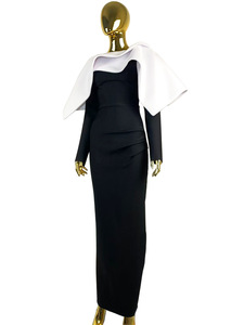 Abito Formale Lungo a Pieghe con Blocchi di Colore Bianco <span class=keywords><strong>e</strong></span> Nero, Lavorato a Maglia, con Vita Stretta <span class=keywords><strong>e</strong></span> Effetto Snellente, Collezione Primavera Estate 2026 - Product Image 4