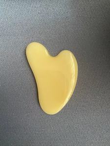 Gua Sha Board Herramienta de masaje de raspado facial para terapia curativa Artesanía de cristal Belleza Cuidado DE LA PIEL Masaje facial Cristal Scarping - Product Image 5