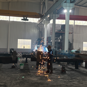 Construcción de Casa portátil de bajo costo personalizada 20 pies 40 pies Estructura de acero de techo prefabricado de lujo Galpones Industriales - Product Image 1