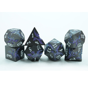 Nouveau <span class=keywords><strong>jeu</strong></span> de dés <span class=keywords><strong>RPG</strong></span> polyédriques Dragons 7 pièces fait à la main <span class=keywords><strong>jeu</strong></span> du MDN <span class=keywords><strong>bon</strong></span> prix en métal en alliage de zinc - Product Image 5