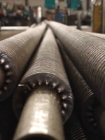 Échangeur de chaleur hybride de 500 tonnes, unité de condensation industrielle, refroidisseur à contre-courant, système de refroidissement à haute efficacité et économie d'eau