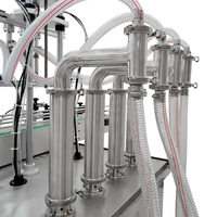 Machine de remplissage automatique à 4 têtes à piston, combinée à une machine de bouchage et une machine d'étiquetage pour une ligne de production complète