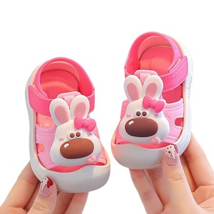 Sandales antidérapantes pour bébés garçons et tout-petits, sandales en PVC pour enfants, sandales pour filles avec motif d'ours et de lapin - Product Image 1