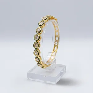 Bracelet de mariée indien Kundan Kada plaqué or, orné de pierres, bijoux de mariage traditionnels, vente en gros - Product Image 3