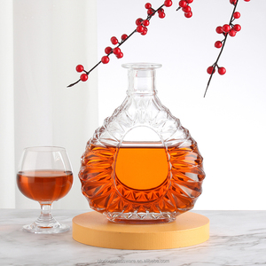 Bouteille en verre cristallin haute transparence pour spiritueux, motif soleil vintage rond aplati, directement de l'usine, pour brandy XO, whisky, vodka. - Product Image 4