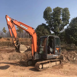 Excavadora hidráulica diésel Doosan DX60 usada, marca coreana, excavadora sobre orugas de alta eficiencia, cerca de nuevas condiciones - Product Image 1