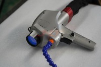 Équipement de nettoyage laser à fibre industriel 500W, fréquence 1-4000kHz, refroidissement par air, nettoyeur laser sur chariot pour métal, bois, peinture