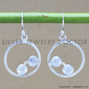 Pierre de lune arc-en-ciel en argent sterling 925 pierre de lune lisse à facettes coupe ronde pierre précieuse blanche bijoux juin pierre de naissance boucles d'oreilles bijoux - Product Image 2