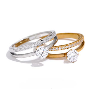 積み重ね可能なリング非変色性のある18Kゴールドスタッキングキュービックジルコニアの親指リング女性用ウェディングバンドエンゲージメントリング - Product Image 6