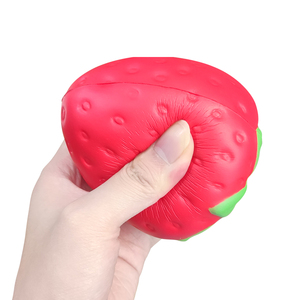Chất Lượng Cao Hines Thương Hiệu Màu Đỏ PU Bọt Mềm Dâu Tây Hình Trái Cây Đồ Chơi Biểu Tượng Tùy Chỉnh In Antistress Bóng - Product Image 1