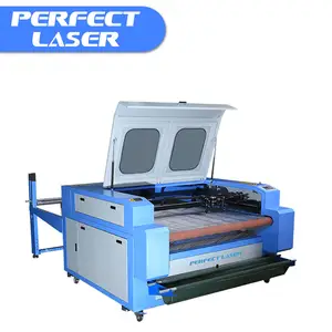 Machine de découpe Laser, rouleau d'alimentation automatique à rouleau, étiquette en bleu, blanc, rouge et noir, CE 1300x900mm, zone de coupe CO2