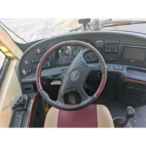 Autobús de Pasajeros Chino de Cuero Rojo de Alta Gama, Amplio Espacio, Baja Inversión, Rápido Retorno, con 39 Asientos, Autobús de Lujo Usado para Exportación - Product Image 6