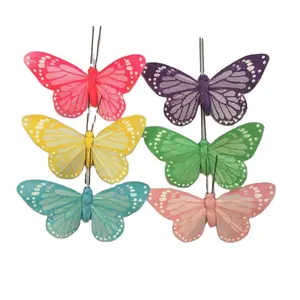 Farfalle di piume di farfalla artificiale personalizzate dipinte a mano di colori chiari di 10cm per decorazioni di nozze e decorazioni murali