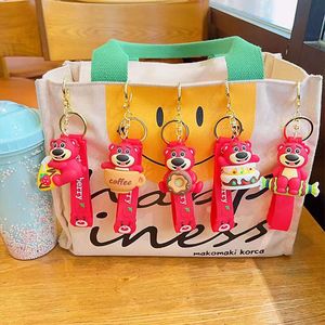 LLavero de pastel de cumpleaños de <span class=keywords><strong>oso</strong></span> de fresa de dibujos animados para adornos colgantes de coche y bolsa-regalo del Día de los niños - Product Image 1