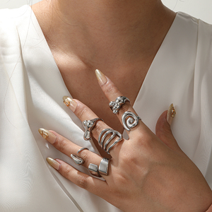Nuovo <span class=keywords><strong>Set</strong></span> di <span class=keywords><strong>anelli</strong></span> aperti astratti placcati in oro alla moda da donna scultorea grossa stile regolabile stile minimalista gioielli regalo - Product Image 2