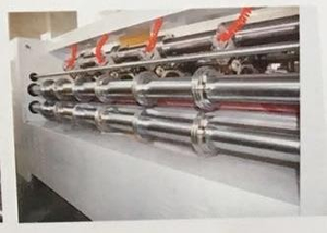 Machine de découpe et de rainurage entièrement automatique NC de haute qualité pour carton ondulé / machine à fabriquer des boîtes en carton ondulé - Product Image 4
