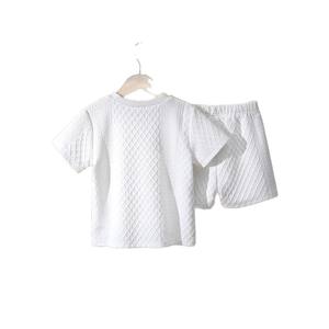 Ensemble d'été transfrontalier euro-américain pour enfants : T-shirt à manches courtes imprimé motif ourson et short ample à <span class=keywords><strong>carreaux</strong></span> pour garçons - Product Image 5