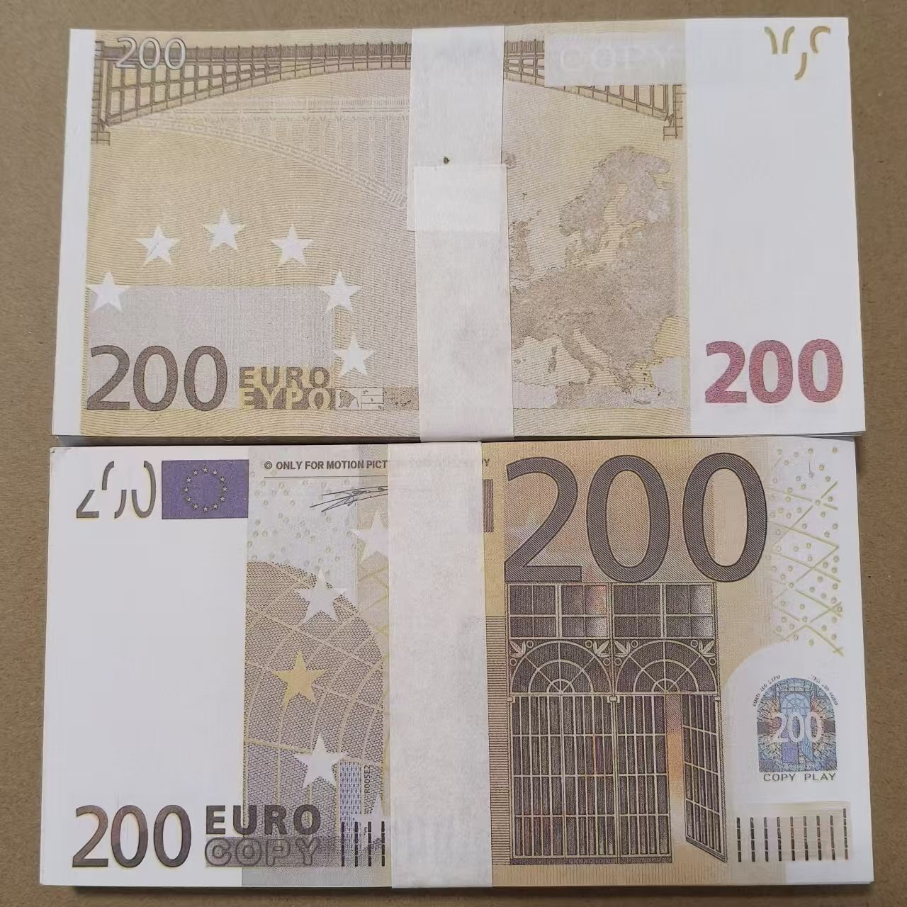 200 ยูโร สีแดง 100 ชิ้น