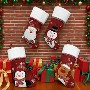 <span class=keywords><strong>Chaussette</strong></span> de <span class=keywords><strong>Noël</strong></span> en velours rouge brodée, décoration de sapin de <span class=keywords><strong>Noël</strong></span>, cadeau familial pour la <span class=keywords><strong>cheminée</strong></span> - Product Image 3