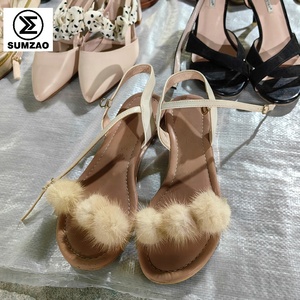 Stock di Scarpe e Sandali da Donna Usati di Marca di Seconda Mano - Product Image 6