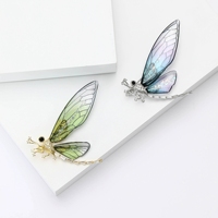 100 designs de bijoux fins à la mode en cuivre plaqué or véritable avec zircon, libellules, papillons, fleurs, oiseaux, broches pour hommes et femmes