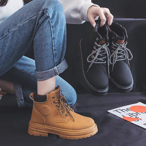 <span class=keywords><strong>Scarpe</strong></span> da moto con <span class=keywords><strong>suola</strong></span> spessa in stile britannico e grandi stivali gialli versatili per l'estate e l'autunno con punta chiusa traspirante - Product Image 3