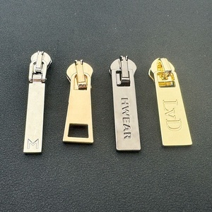 Hot bán vòng Hình dạng cắt ra logo Nylon dây kéo puller tùy chỉnh kim loại dây kéo kéo thanh trượt cho quần áo/túi xách - Product Image 2