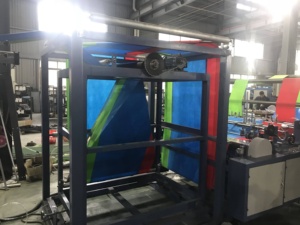 מכונת ייצור אוטומטית מהירה לייצור שקיות לא ארוגות, רב תכליתית לייצור שקיות עם ידיות D-Cut, שקיות קופסה, שקיות חולצה ושקיות נעליים - Product Image 5