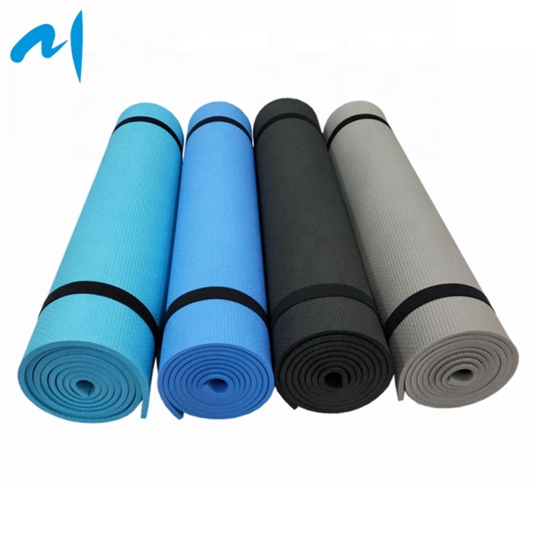 Нетоксичный коврик для занятий йогой из вспененного этилвинилацетата, 68x24 дюйма, с ремнем для переноски, толстый черный Коврик для йоги