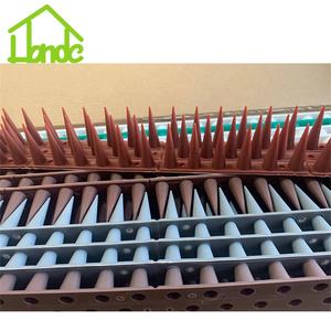 Bandes <span class=keywords><strong>anti</strong></span>-oiseaux en plastique pour l'extérieur Pointes de défense pour les chats et les oiseaux dissuasives pour éloigner les <span class=keywords><strong>pigeons</strong></span> - Product Image 4