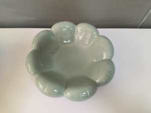 Portaoggetti Piccolo in Ceramica Floreale, Vassoio Decorativo a Forma di Fiore, Piatto Contenitore in Ceramica - Product Image 3