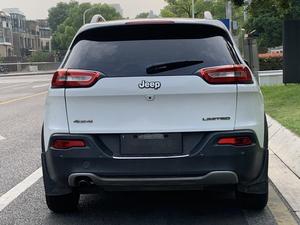 <span class=keywords><strong>Jeep</strong></span> Ziyouguang 2.4L SUV tout-terrain d'<span class=keywords><strong>occasion</strong></span> 4x4 Boîte de vitesses <span class=keywords><strong>automatique</strong></span> Sièges en cuir Volant à gauche Jantes en alliage R17 Alliage d'aluminium - Product Image 5