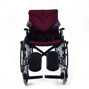 รถเข็นวีลแชร์แบบปรับเอนได้ รุ่นพรีเมียม Takan YC800 โครงอะลูมิเนียม พนักพิงปรับเอนได้ ที่พักขา PU ล้อหลัง PU ขนาด 24 นิ้ว สายรัดหน้าอก เบรกมือ แบบใช้มือหมุน - Product Image 4
