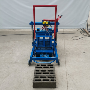 Faible Taux de Défauts et de Dégraissements – Machine à Briques Type 2-45 pour Pavés de Jardin, Routes Urbaines et Projets Paysagers - Product Image 2