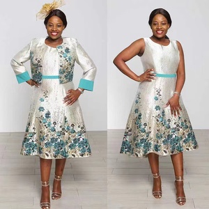 Ensemble de robes pour femmes au design élégant, taille plus, deux pièces, robe élégante de haute qualité pour les événements élégants - Product Image 1