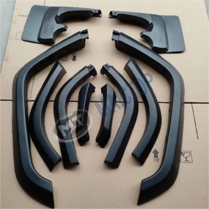 Modèles noirs à quatre portes moulure de passage de roue de garde-boue de sourcils de roue pour Land Cruiser FJ76 LC76 - Product Image 3