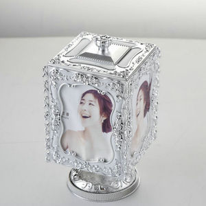 Boîte à musique rotative créative cadre <span class=keywords><strong>photo</strong></span> 5 pouces combinaison <span class=keywords><strong>dessin</strong></span> animé ensemble mariage cadre <span class=keywords><strong>photo</strong></span> en plastique - Product Image 5