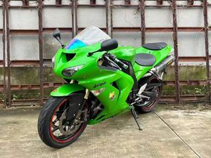 Motos d'occasion Kawasaki ZX-10R Moto 1000cc, motos à essence, motos de course, motos sportives, motos tout-terrain - Product Image 3